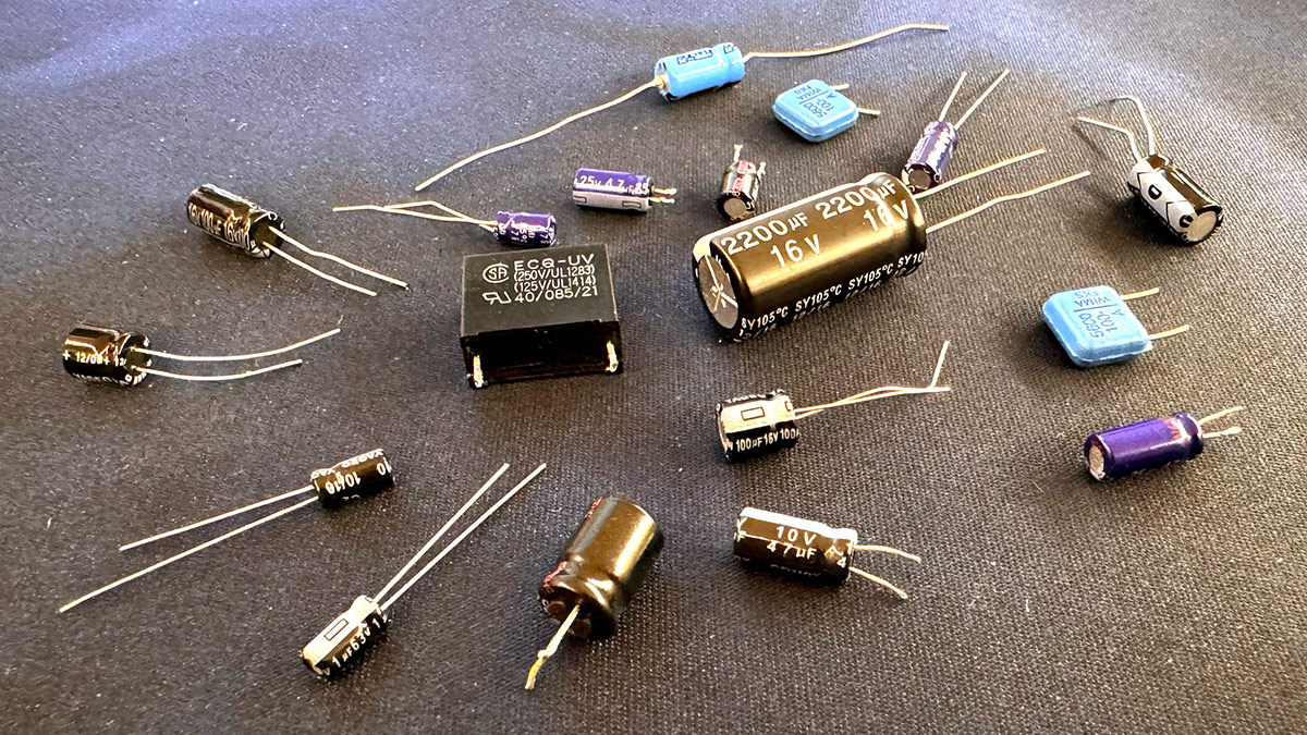 Elektrolytkondensator: Glätten & Pufferung (Arduino/ESP)