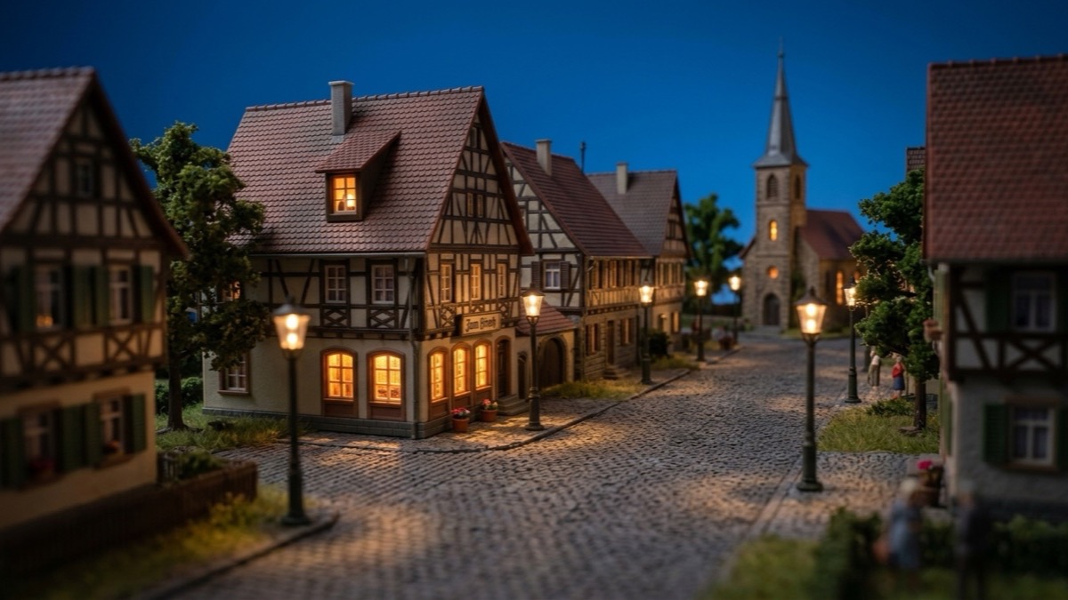 Modellbahn-Häuser beleuchten: 16 Lichter mit ESP32 und PCA9685